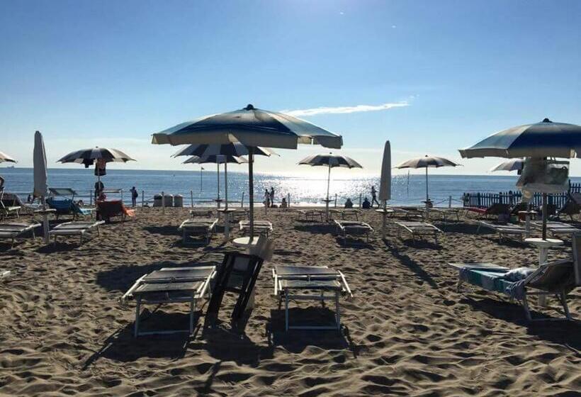 Suíte com Hidromassagem, Albamarina Residence