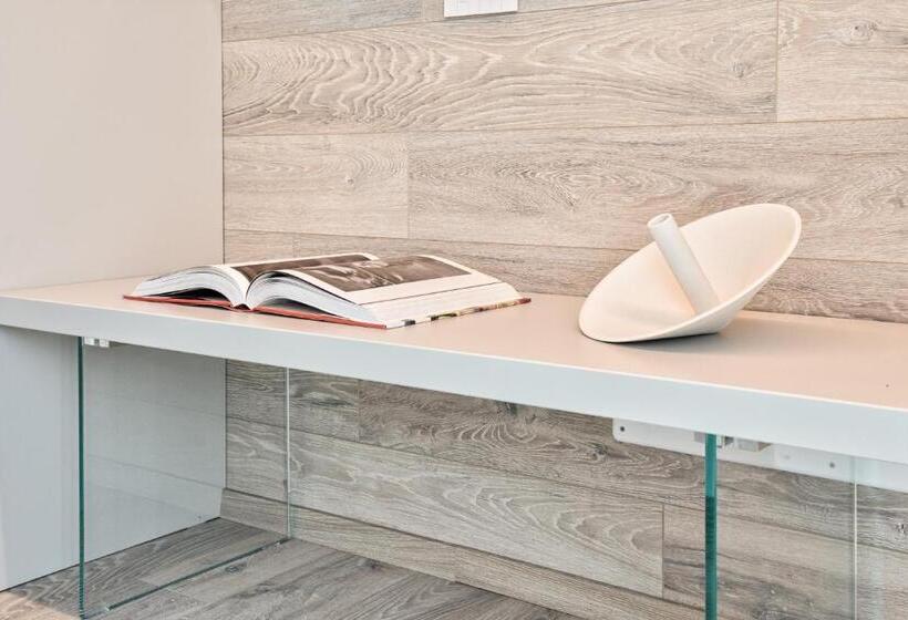 Suíte com Hidromassagem, Albamarina Residence