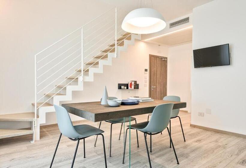 Suíte com Hidromassagem, Albamarina Residence
