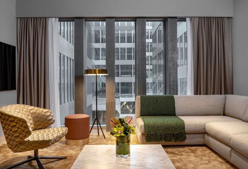 سوییت اجرایی, Hyatt Regency Zurich Airport Circle
