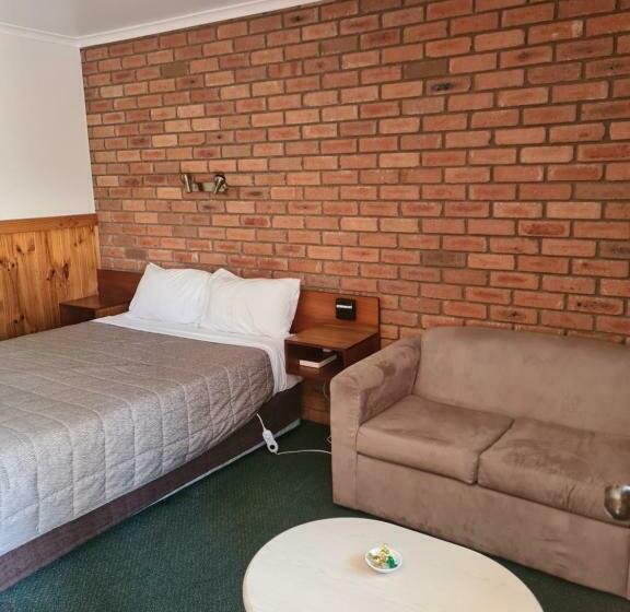 스탠다드 룸, Regency Court Motel