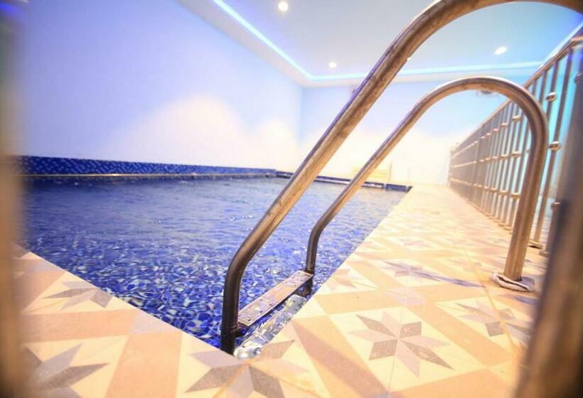 2 Bedroom Apartment with Pool, Al Khuzama Resort