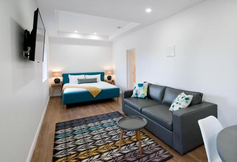 스탠다드 스튜디오 킹침대, Loxton Courthouse Apartments