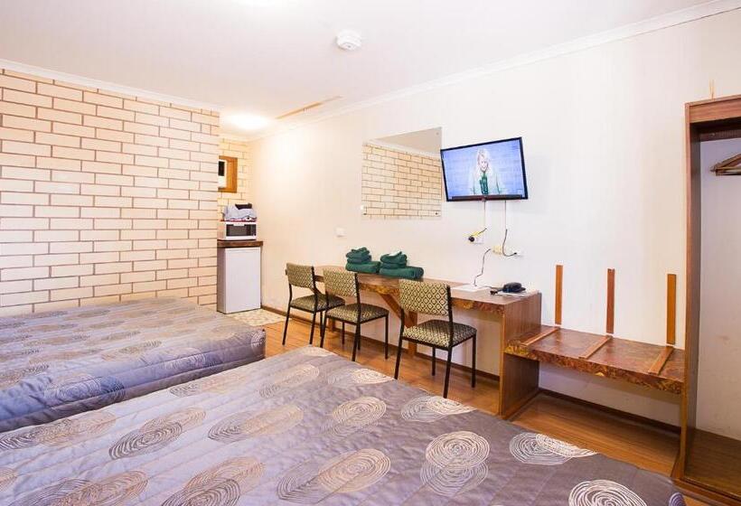 Номер Economy, Augusta Budget Motel