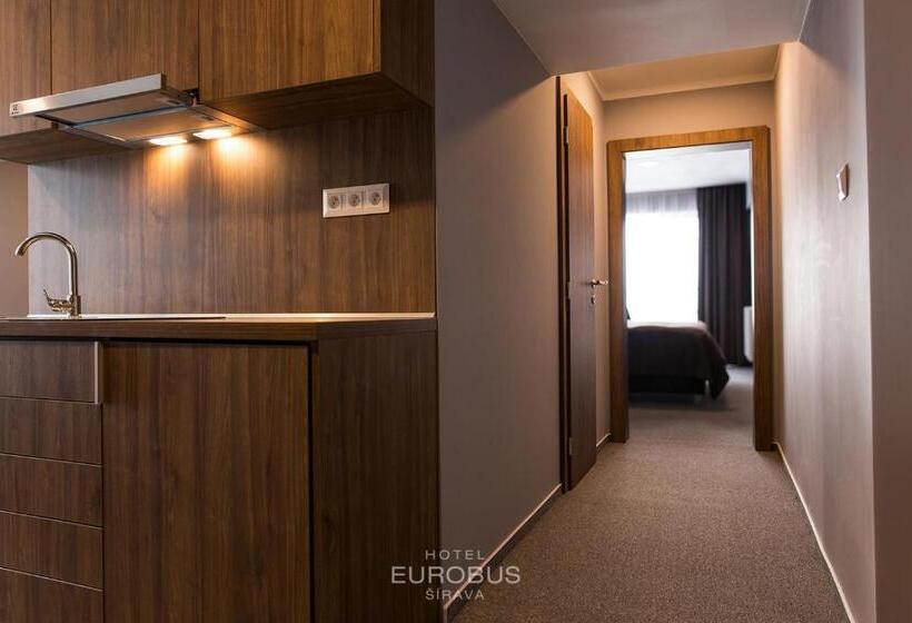 패밀리 룸, Eurobus