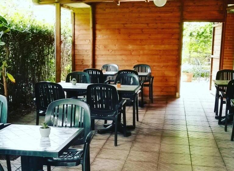 غرفة قياسية فردية, La Mimosa