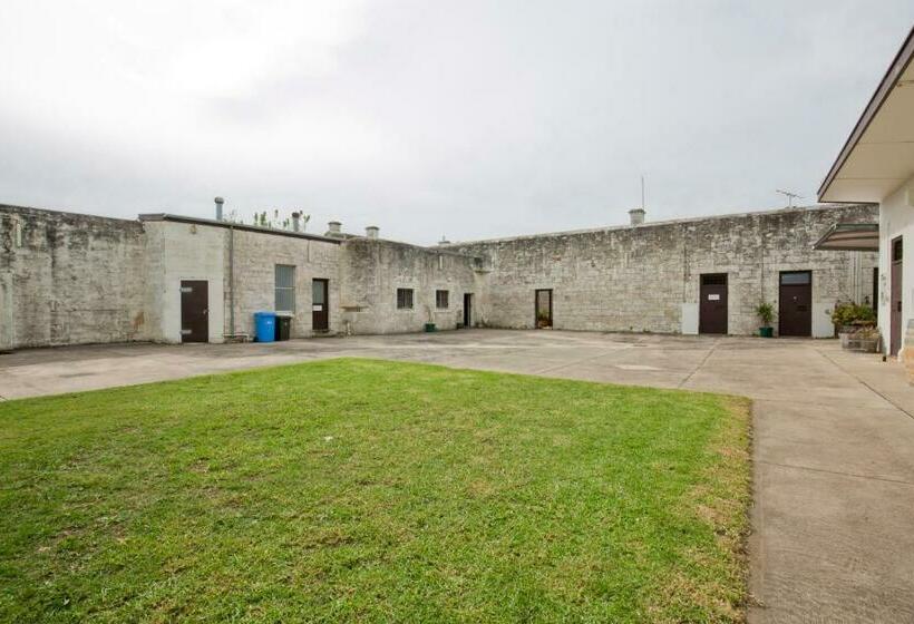 패밀리 룸, The Old Mount Gambier Gaol