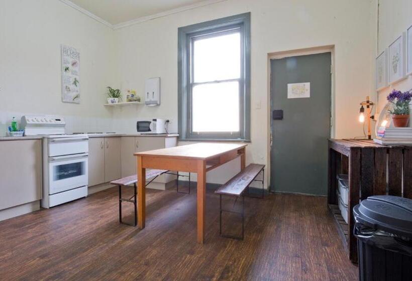 패밀리 룸, The Old Mount Gambier Gaol