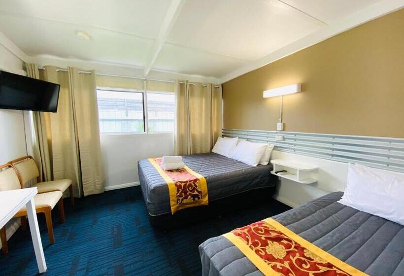 이코노미 룸, Mid Valley Motel