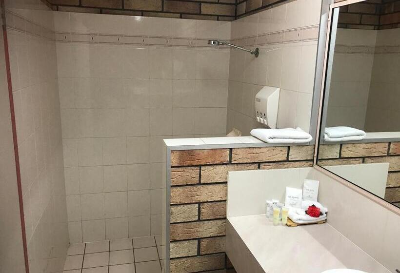标准间, Miles Outback Motel