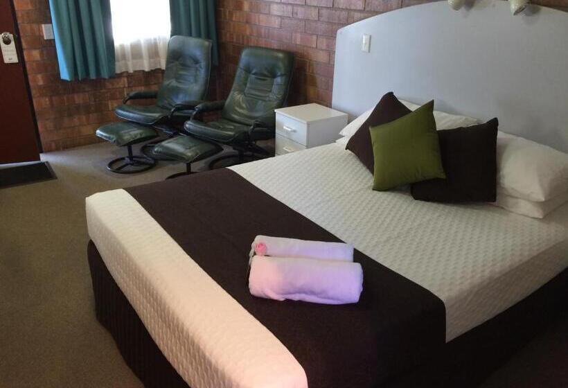 Номер Superior, Miles Outback Motel