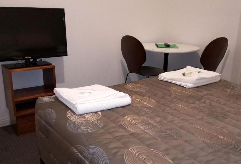 Студио Economy, Millicent Motel