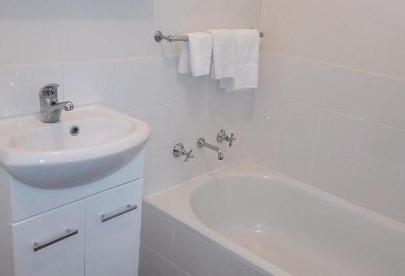 Family Suite, Millicent Motel
