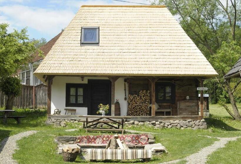 Дом 1 Спальня, The Village Pension