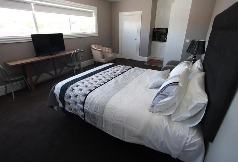 스탠다드 스튜디오, Ballarat Premier Apartments