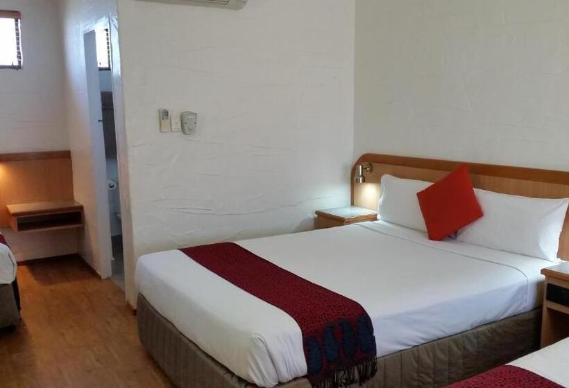 Семейный Номер, Espana Motel