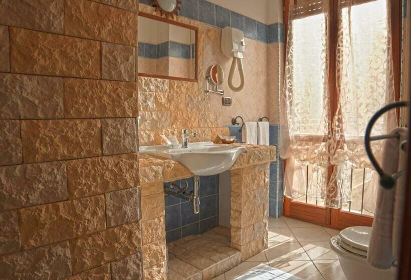 חדר סטנדרט, La Marmora