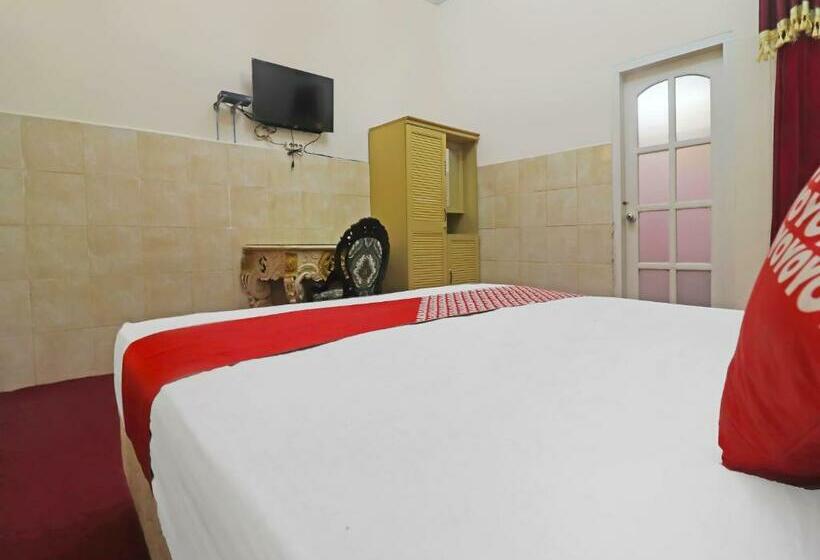 디럭스 스위트, Oyo Life 2899 Ardilia Kost