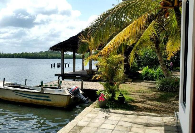 Номер Стандарт Вид на Озеро, Lake Lane Guest Rest