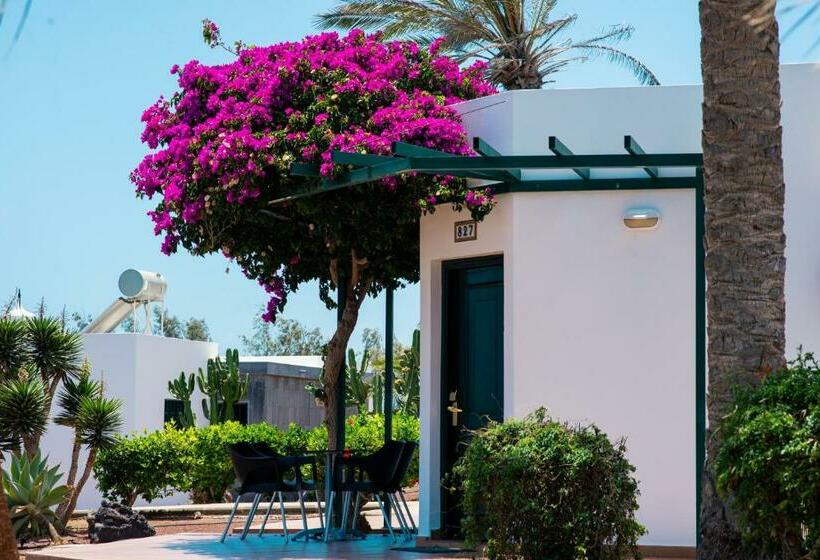 스탠다드 방갈로, HL Club Playa Blanca