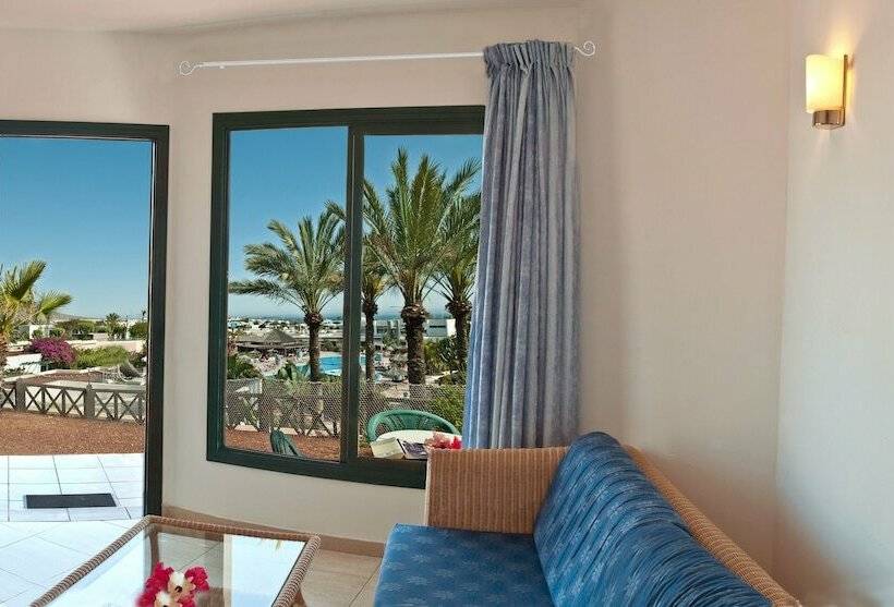 스탠다드 방갈로, HL Club Playa Blanca