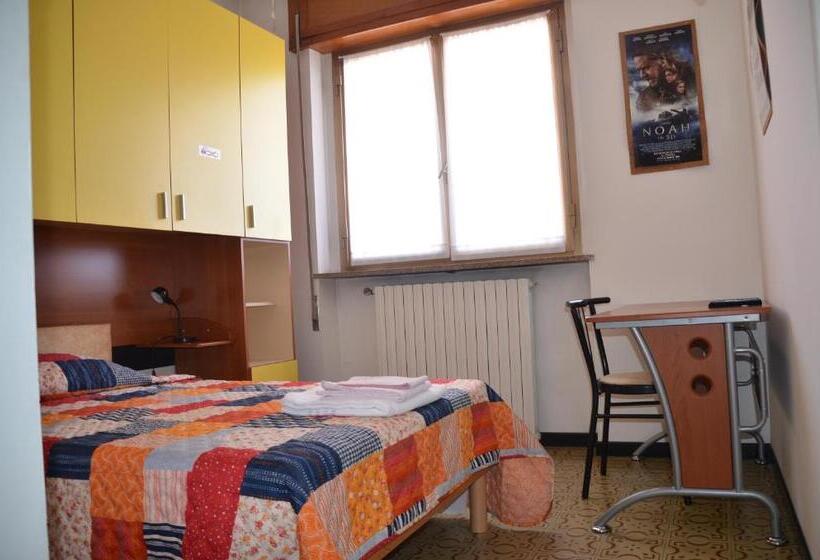 Номер Стандарт Индивидуальный, Albergo Roma