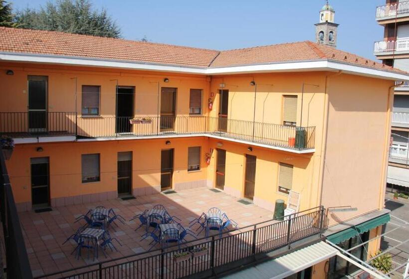 Quarto Estandar Individual, Albergo Roma