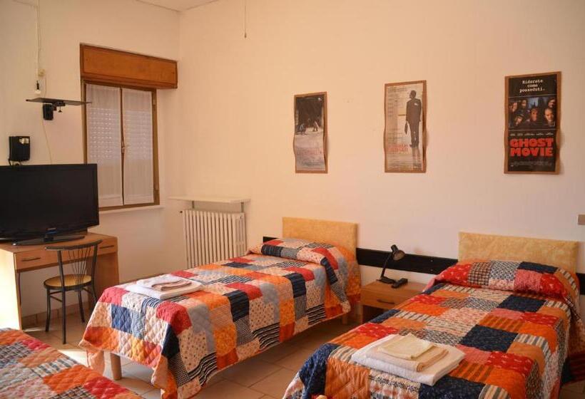 Номер Стандарт Трехместный, Albergo Roma