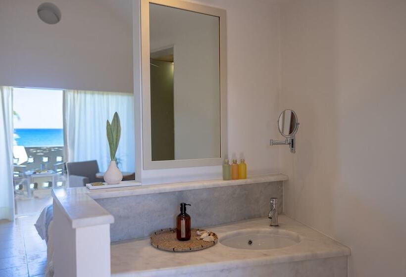 اتاق استاندارد, Giannoulis   Santa Marina Plaza
