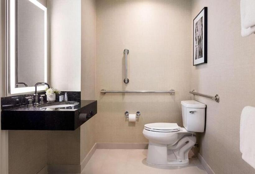 اتاق استاندارد چهار تخته, The Shelburne Sonesta New York
