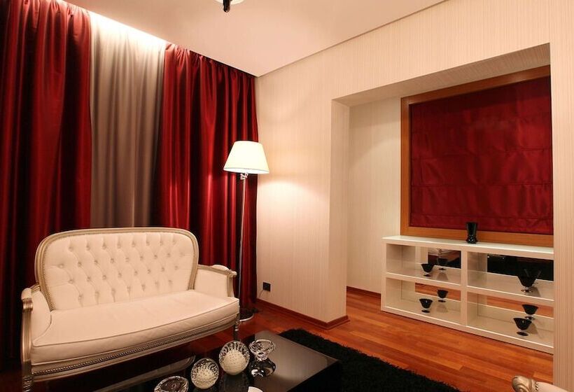 豪华套房, Tirana International Hotel & Conference Center