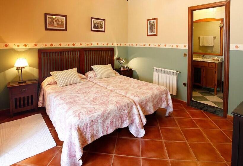 Quarto Estandar, Villa De Luarca