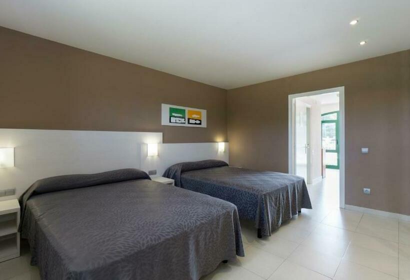 Quarto Familiar, Medplaya Aparthotel Sant Eloi