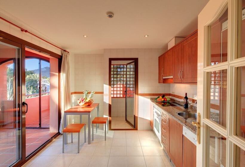Апартаменты 1 Спальня, Vasari Resort