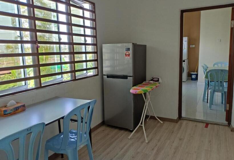 اتاق لوکس با تخت بزرگ, Cityscape Lodge   Penginapan Bajet Yang Mudah, Selesa & Selamat Dengan Wifi Dan Parkir Percuma Serta