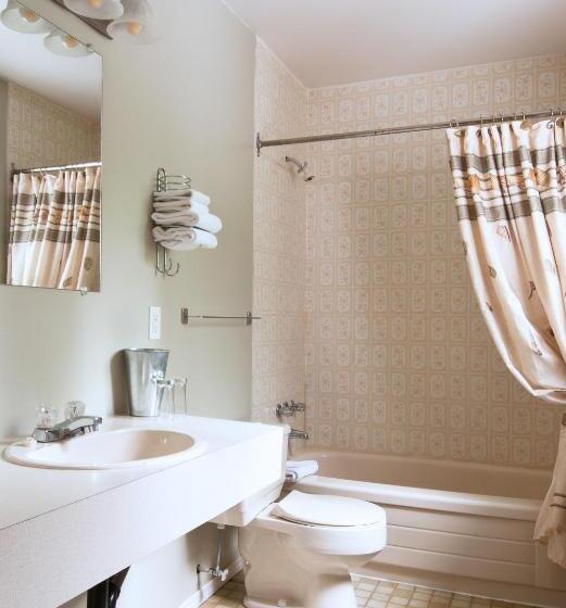 Номер Премиум, Heriot Bay Inn