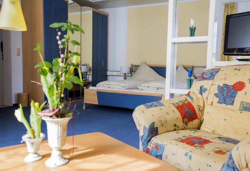 Четырехместный Номер Стандарт, Pension Waldblick Garni