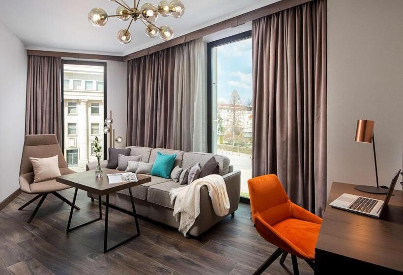 景色の見えるスイートルーム, Hyatt Regency Sofia