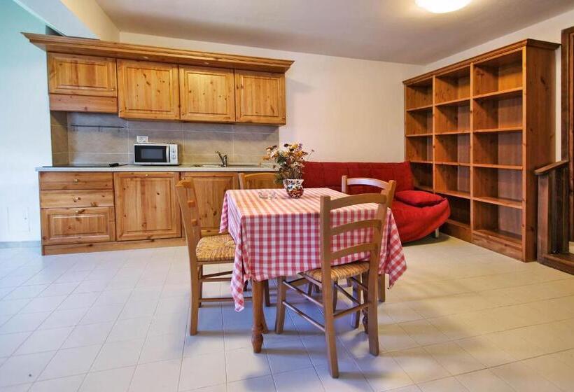 Студия Стандарт, Albergo Diffuso Col Gentile Socchieve