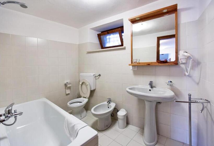 Студия Стандарт, Albergo Diffuso Col Gentile Socchieve