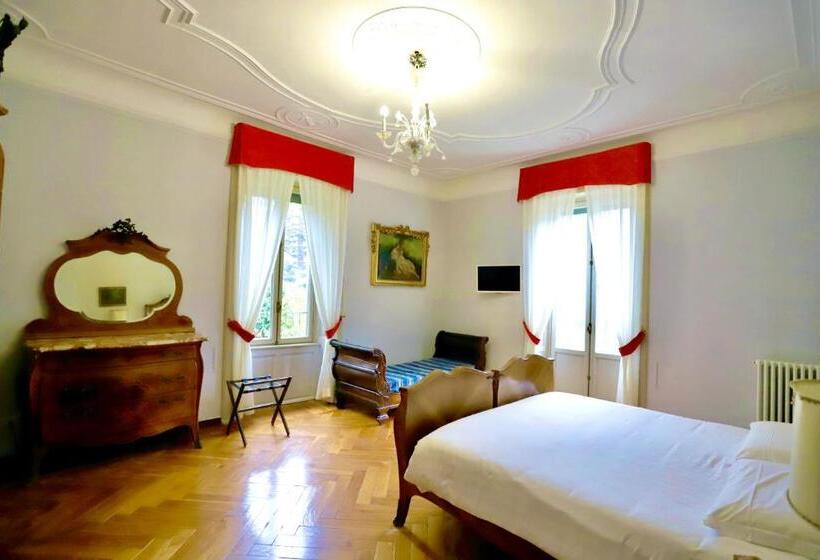 Полулюкс с Балконом, La Villa Del Lago