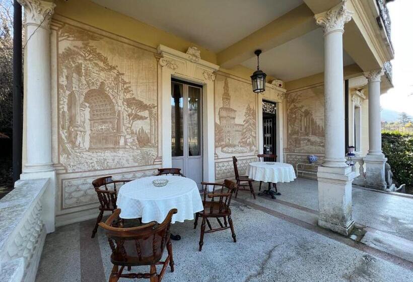 Вилла с 1 спальней и бассейном, La Villa Del Lago