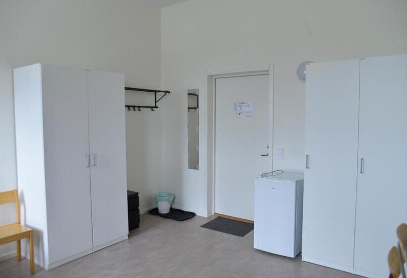 Номер Стандарт Трехместный, Hostel Finnmyrten