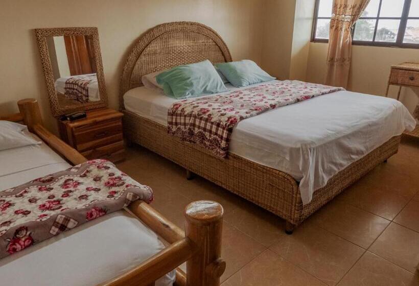 スタンダードトリプルルーム, Hostal Poseidon