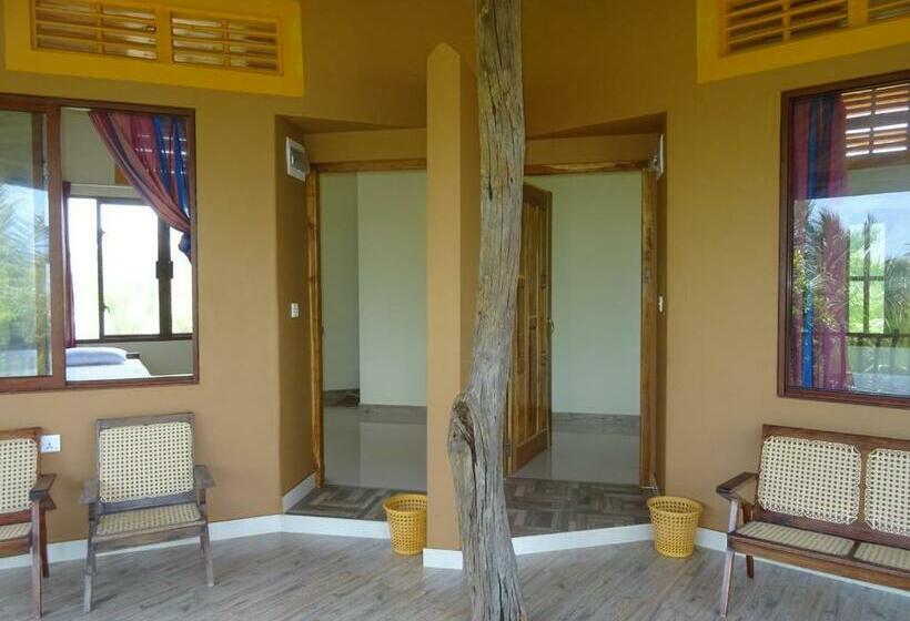 Номер Стандарт Трехместный, Light House Beach Hut