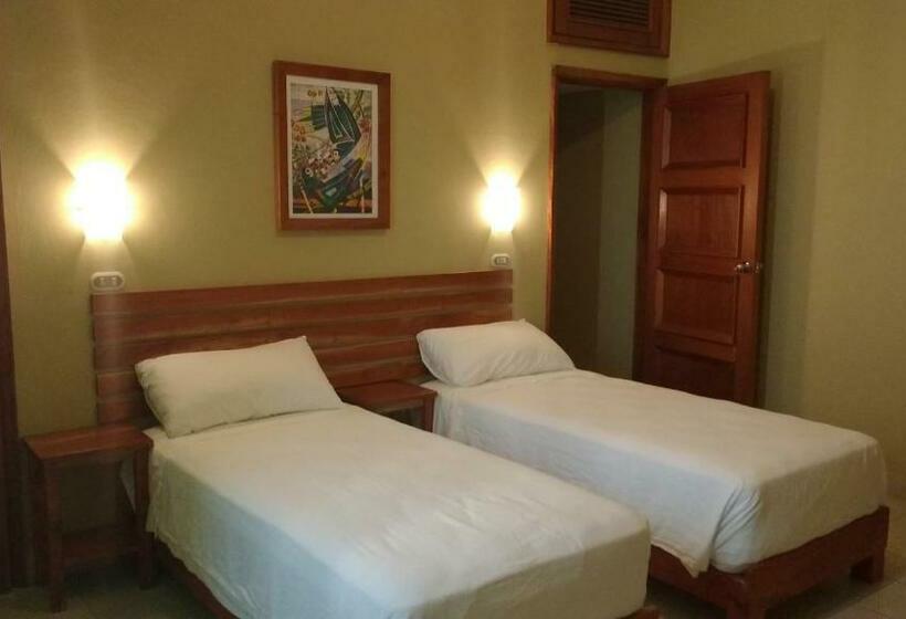 Номер Стандарт, Pizzeria Colisseo B & B