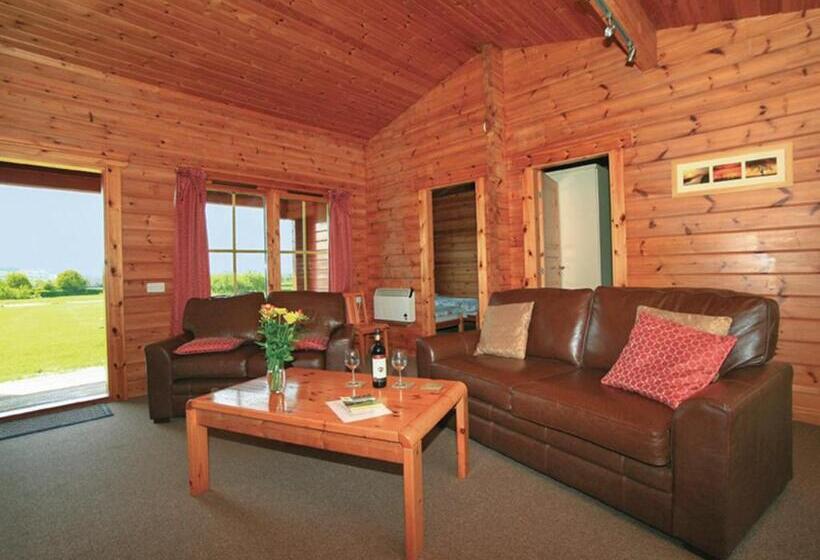 Дом 2 Спальни, Spindlewood Lodges