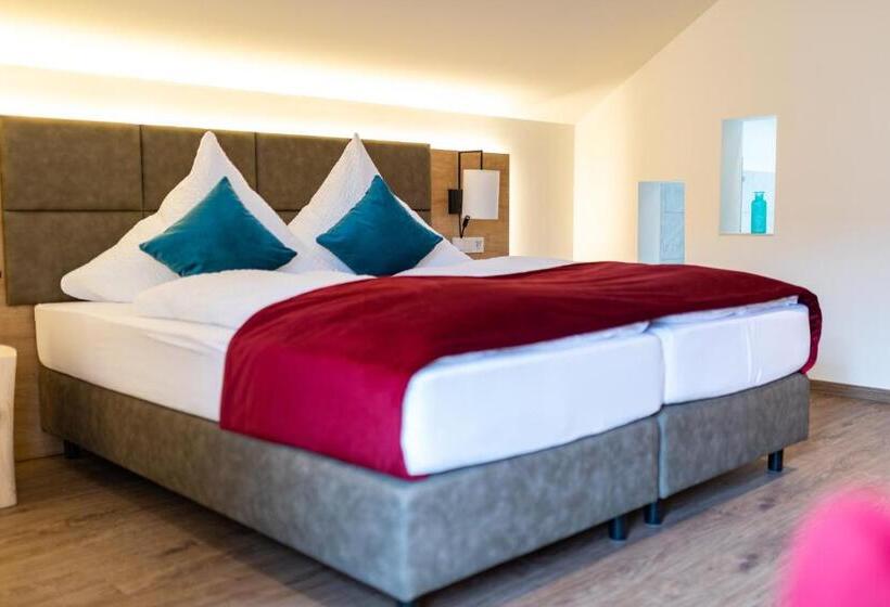 Номер Deluxe, Gasthof Krone Ochsenfeld