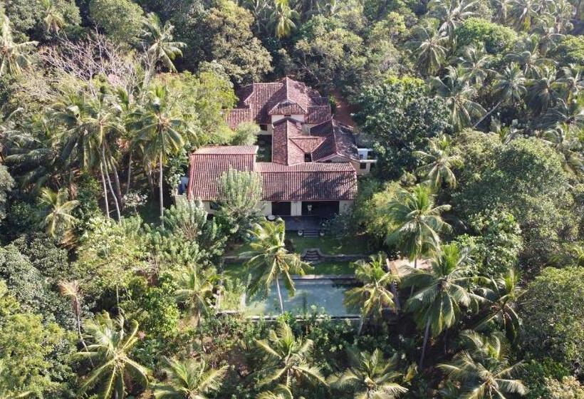 带大床的标准间, Sri Mathie Historic Estate