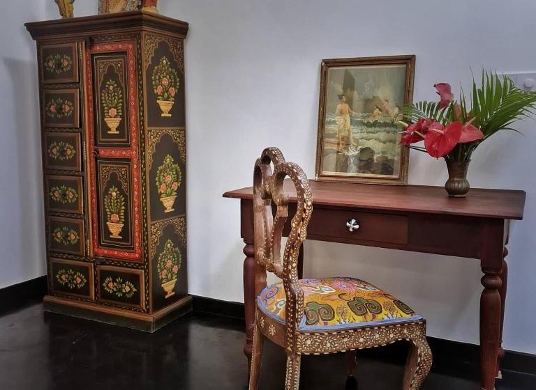 标准平房, Sri Mathie Historic Estate